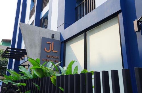 Bang Khae Nuea Apartment | J & L Residence and Spa
