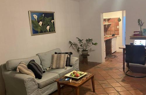 Greater Johannesburg Metropolitan Area Apartment | Jasmin cottage Brixton