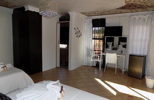 Moses Kotane House | Joezebel Guest House