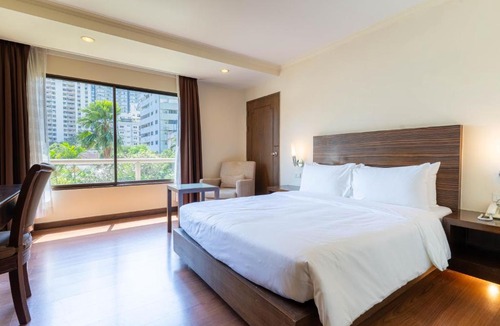 Khlong Tan Hotel | Journeyhub Sukhumvit 26, Bangkok