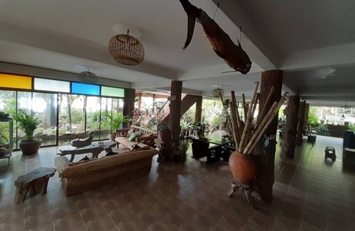 Khlong Khut Hotel | Jungle Bay Resort