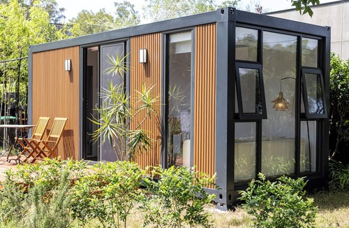 Umina Beach Cabin | Jungle Farm Cabin - Garden Stay Near Beach