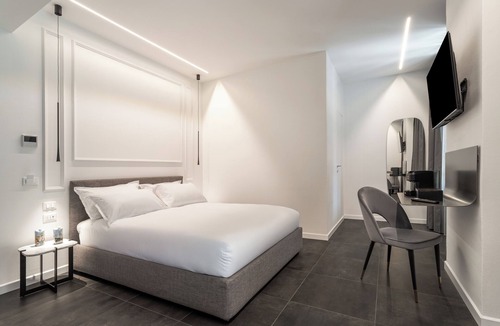 La Spezia Historic Centre Hotel | King Property