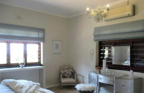 Newlands Apartment | Kirstenbosch Gardens Retreat