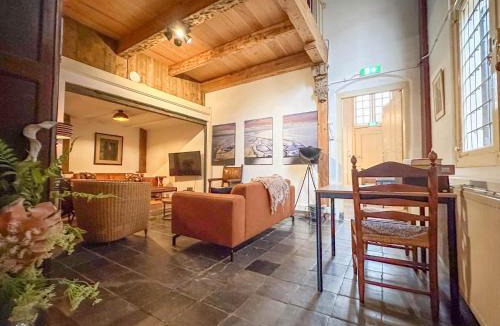 Enkhuizen House | Klein Weeshuis