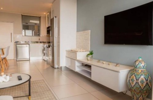 Greater Johannesburg Metropolitan Area Apartment | KMG Apartments at The Apex - Two-Bedroom Apartment 2