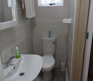 Van Dyks Bay Apartment | Knight & Sunshine Luxury Flatlet