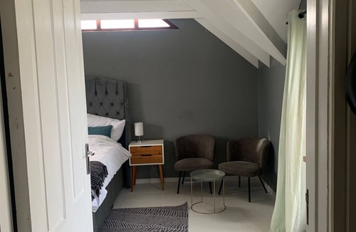 Kommetjie Apartment | Kommetjie's Gift: A Cosy Room with AC & Heating in a Secure Nature Estate