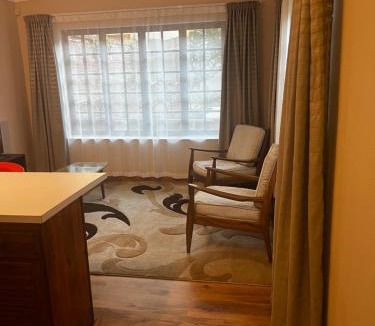 Greater Johannesburg Metropolitan Area Resort | Koppies view 1 Bed cottage