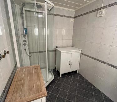 Amot House | Koselig rom i rolige omgivelser
