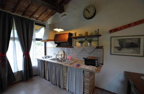 Radicondoli Apartment | La Capanna apartment, in Tuscan countryside with pool and private garden