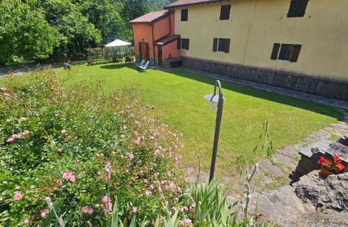 Cutigliano House | La casina rossa della fornace
