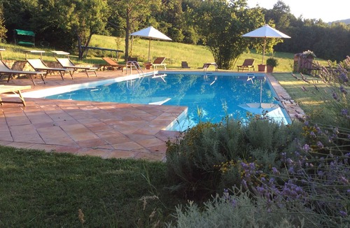 Lugagnano Val D'Arda Villa | La Cenerara - Holiday home in the country with swimming pool in Emilia-Romagna