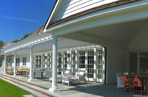 East Hampton North House | La Favorita is a unique estate on 9 acres in the heart of East Hampton