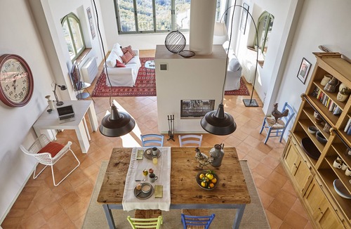 Rosennano Apartment | LA LOGGIA. HOUSE WITH STUNNING VIEW ABOVE THE CHIANTI REGION AND PANORAMIC POOL
