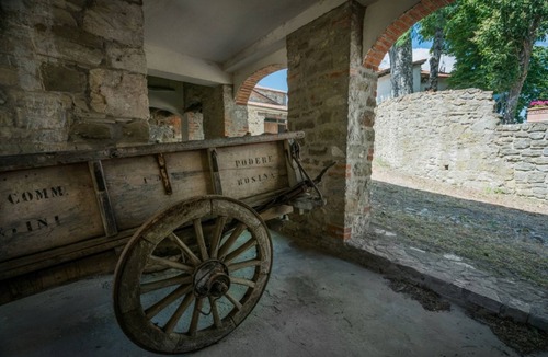 Sarna Apartment | LA LOGGIA, STONE HOUSE IN CASENTINO
