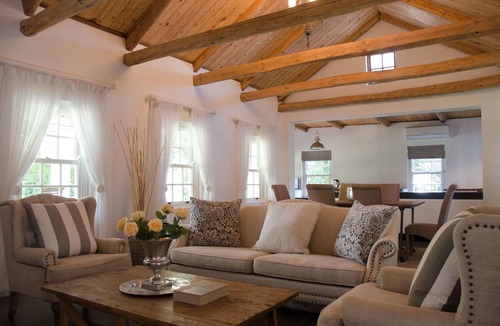 Cape Winelands Hotel | La Paris Estate