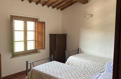 San Macario In Monte House | La Peschiera farmhouse apt. Provincial terrace of Siena San Gimignano