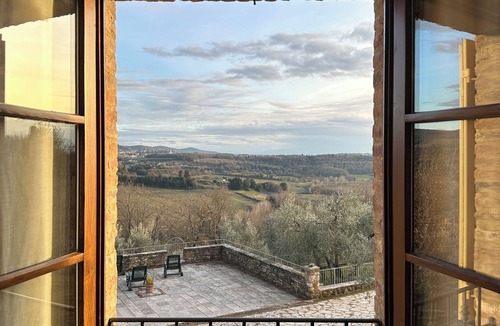 Torre A Castello House | La Pietra Dorata house with pool in the beautiful hills of Siena in Tuscany