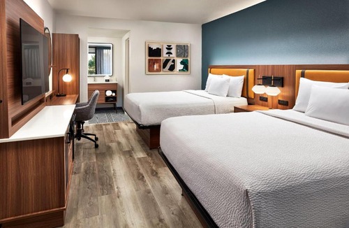 Newbury Park Hotel | La Quinta by Wyndham Thousand Oaks-Newbury Park