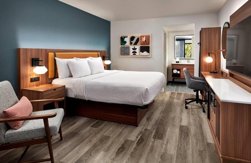 Newbury Park Hotel | La Quinta by Wyndham Thousand Oaks-Newbury Park