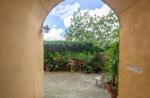 Lastra a Signa Apartment | La Residenza dei Piaceri Perduti- Le Volte