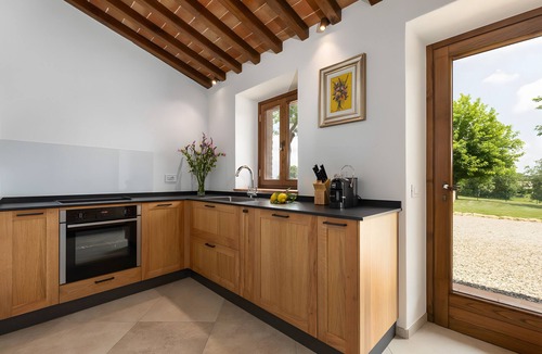 Colle di Val d'Elsa Apartment | La Torretta in the Tuscan Hills: Luxury & Relaxation