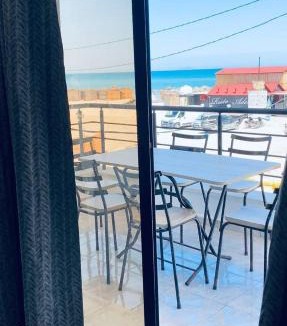 Aousja Apartment | La vague