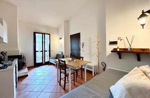 Montepiano Apartment | La Via degli Dei Apartment, Futa Pass