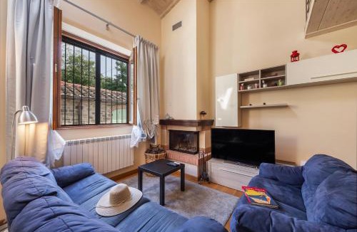 Vaglia House | La Via degli Dei Base Trekking Home with Garden - Happy Rentals