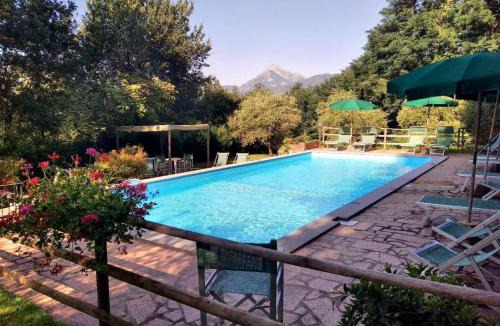 Mologno House | La Vignola