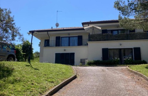 Patrignano Apartment | La vista sul mare