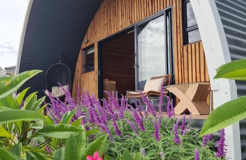 Wellington House | La Vita Romantic Getaway Cabin