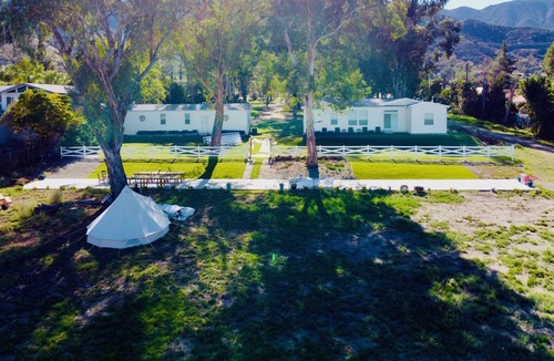 Lake Elsinore House | Lake Front Property On Beautiful 3 Acres Of Nature.