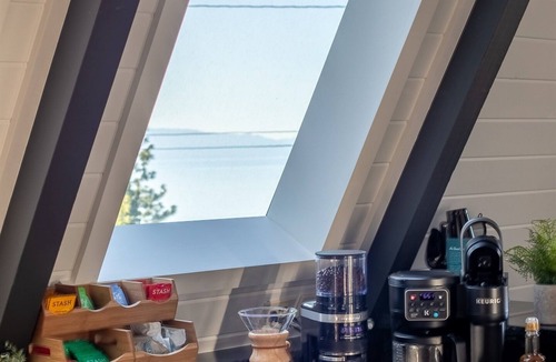 Talmont Cabin | Lake View · Modern A-Frame · A/C · EV · Pets