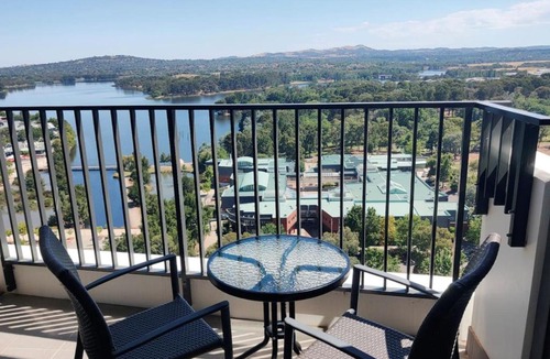 Belconnen Apartment | Lake Views Balcony in Spacious 1 Bed Unit - Hosted by CanStay