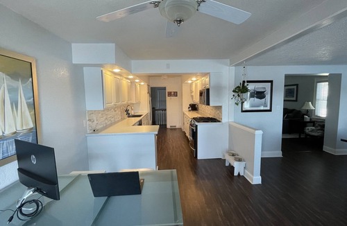 Decatur House | Lakefront, family/dog friendly, paddle board, kayak, views in every room