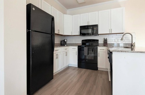 Charlotte Apartment | Landing | Amazing 2BD, Clubhouse, Gym