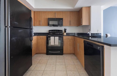 Navy Yard Apartment | Landing | Beautiful 2BD, Courtyard
