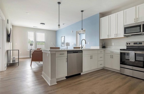 Hickory Apartment | Landing | Beautiful 2BD, Yoga Studio, Gym