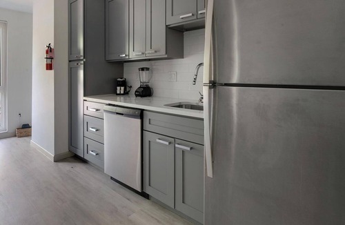 Greenbelt Apartment | Landing | Modern 1BD, Gym, Pool