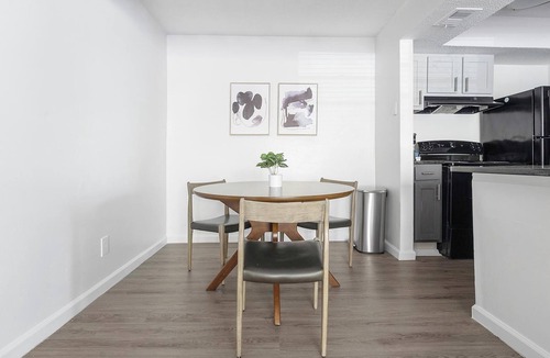 Winston - Salem Apartment | Landing | Modern 2BD, Gym, Pool