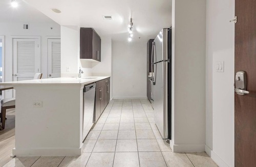 Navy Yard Apartment | Landing | Stunning 2BD, Courtyard