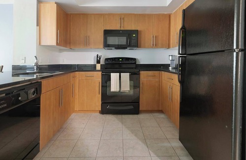 Navy Yard Apartment | Landing | Stunning 2BD, Courtyard