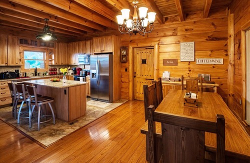 Dobson Cabin | Large Mountaintop Cabin sleeps 16! Blue Ridge Mountain Views & Wraparound Deck