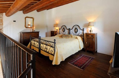 Montemaggiore al Metauro Villa | Large private property with two pools