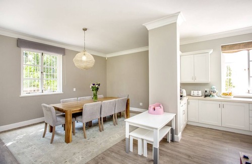Constantia House | Large, spacious home in Constantia