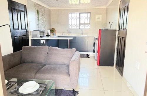 Moses Kotane Apartment | Latifahs Home