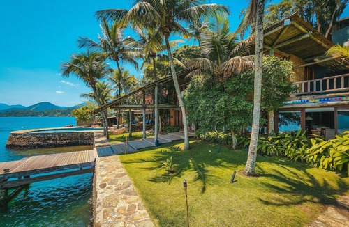 Angra dos Reis Villa | LB - AR06 Paradise Mansion 05 Suites Ilha do Cavaco Vacation Rentals