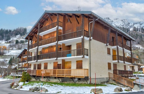 La Giettaz Apartment | Le Bois Joly - Studio Apartment, Sleeps 4